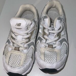 Toddler new balance 530 white and gold size 8 * no box *